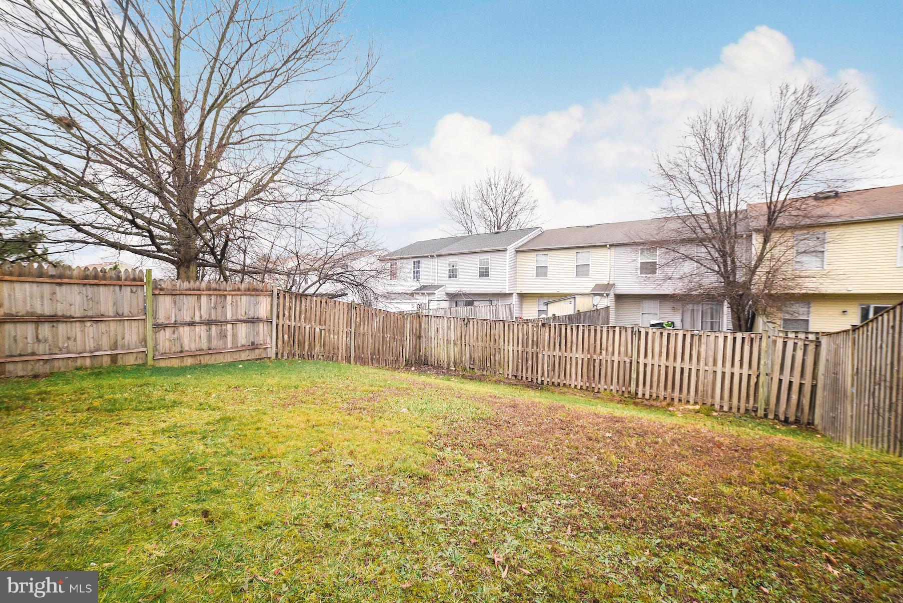 TANGLEWOOD TOWNHOMES - Residential