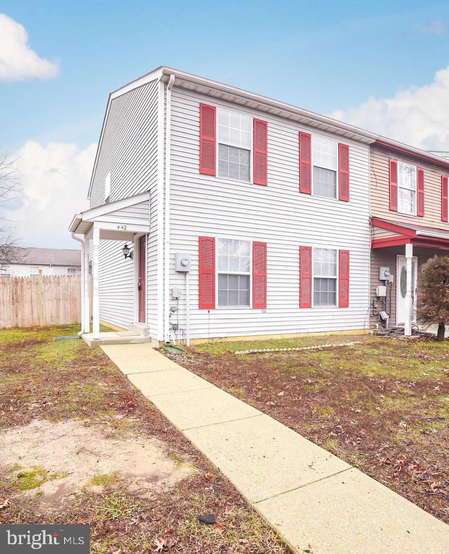 TANGLEWOOD TOWNHOMES - Residential