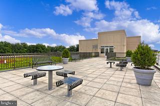 SPECTRUM CONDO - Residential