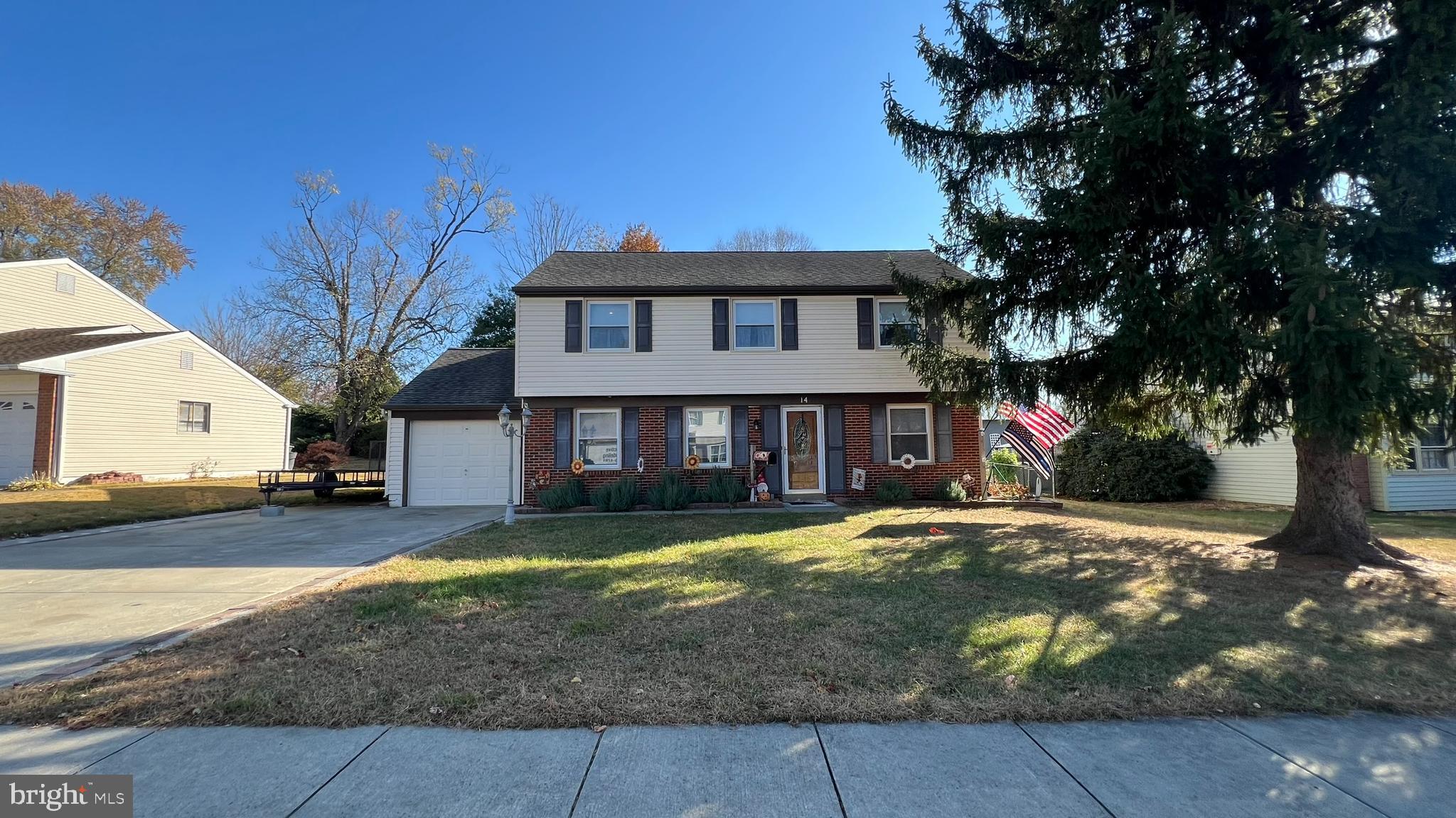 14 BUTTONWOOD ROAD