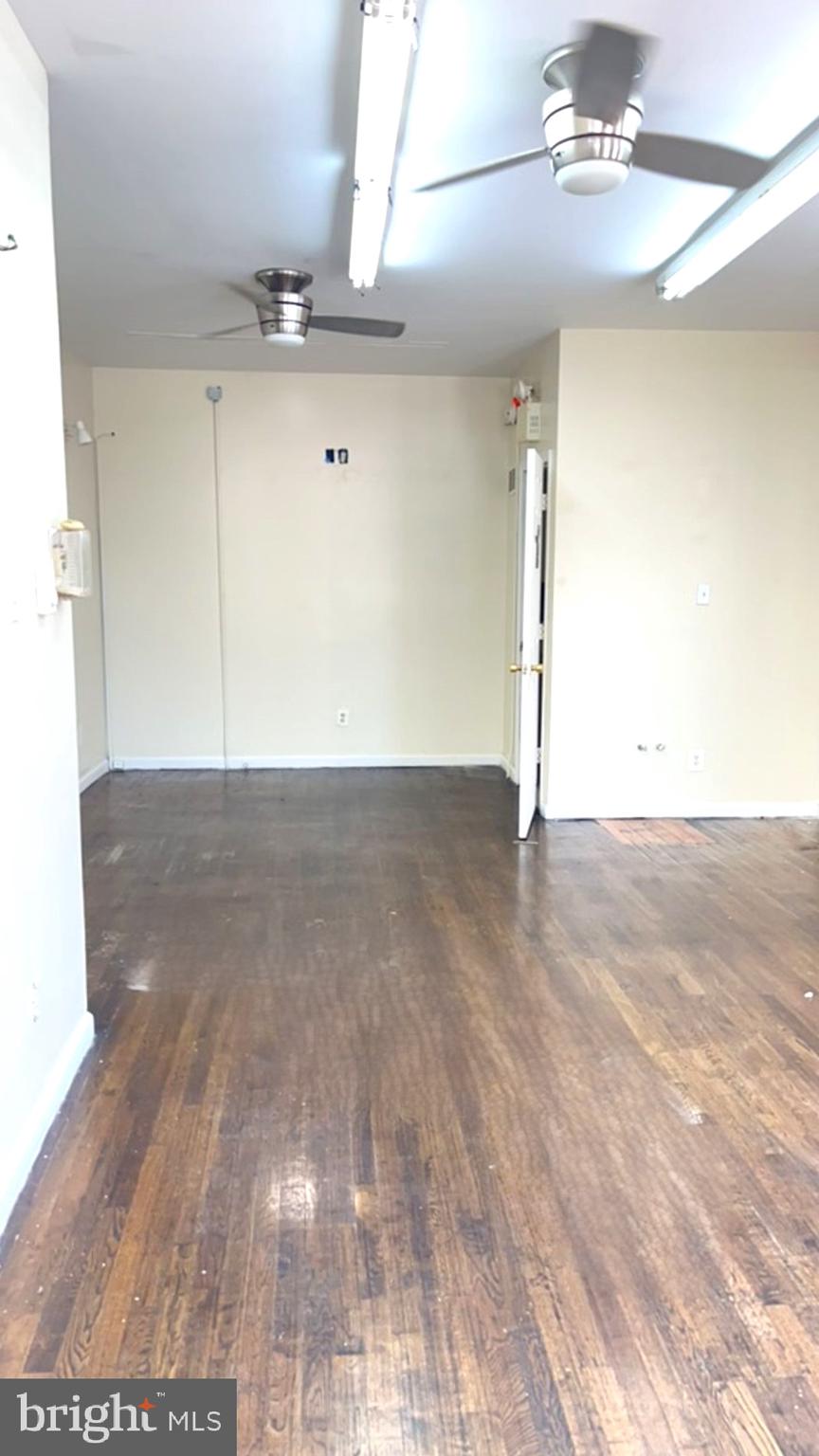 POINT BREEZE - Commercial Lease