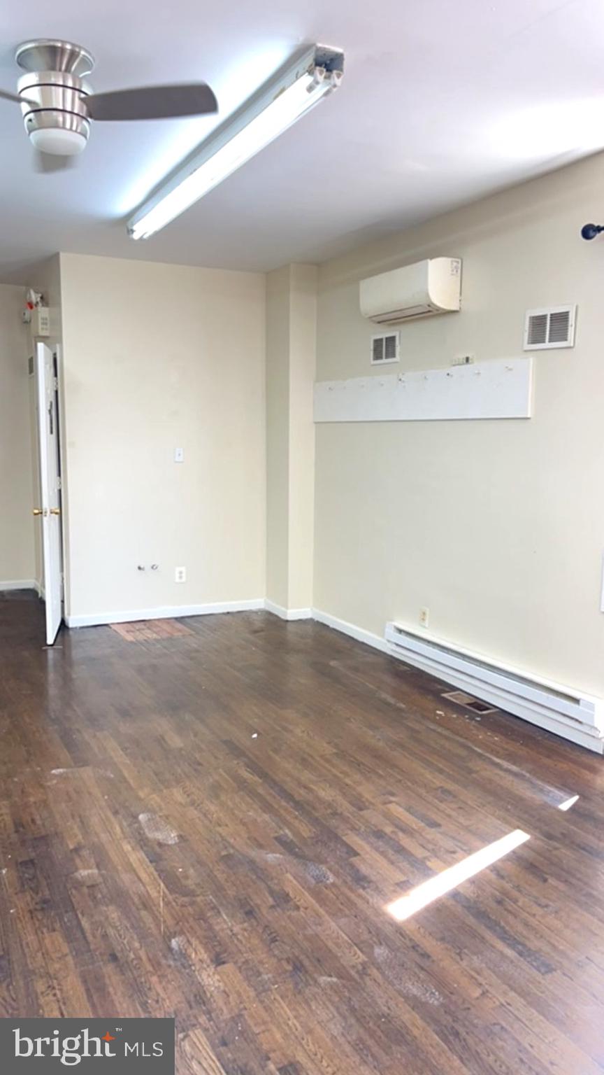 POINT BREEZE - Commercial Lease