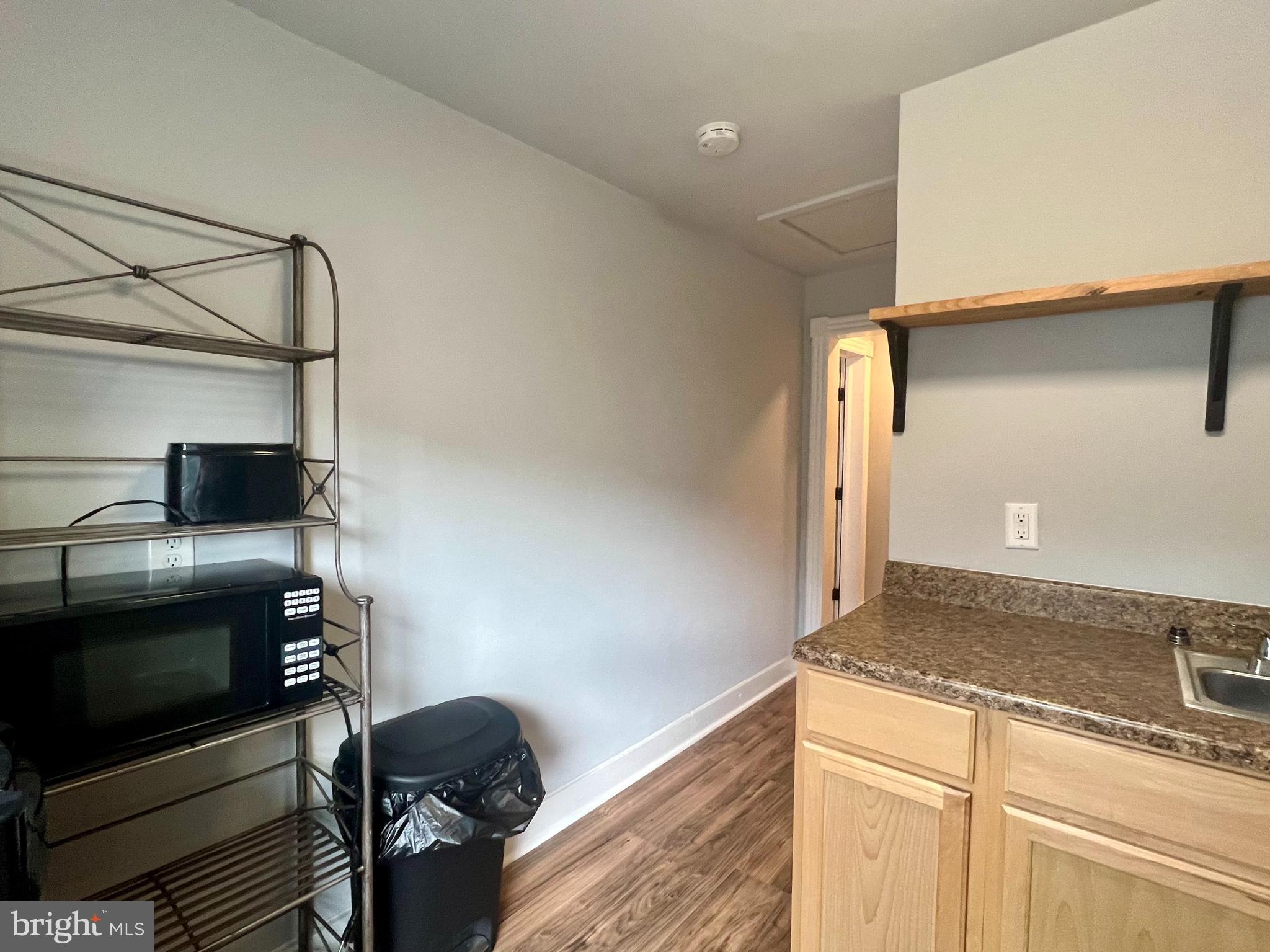 CHARLES TOWN - Residential Lease