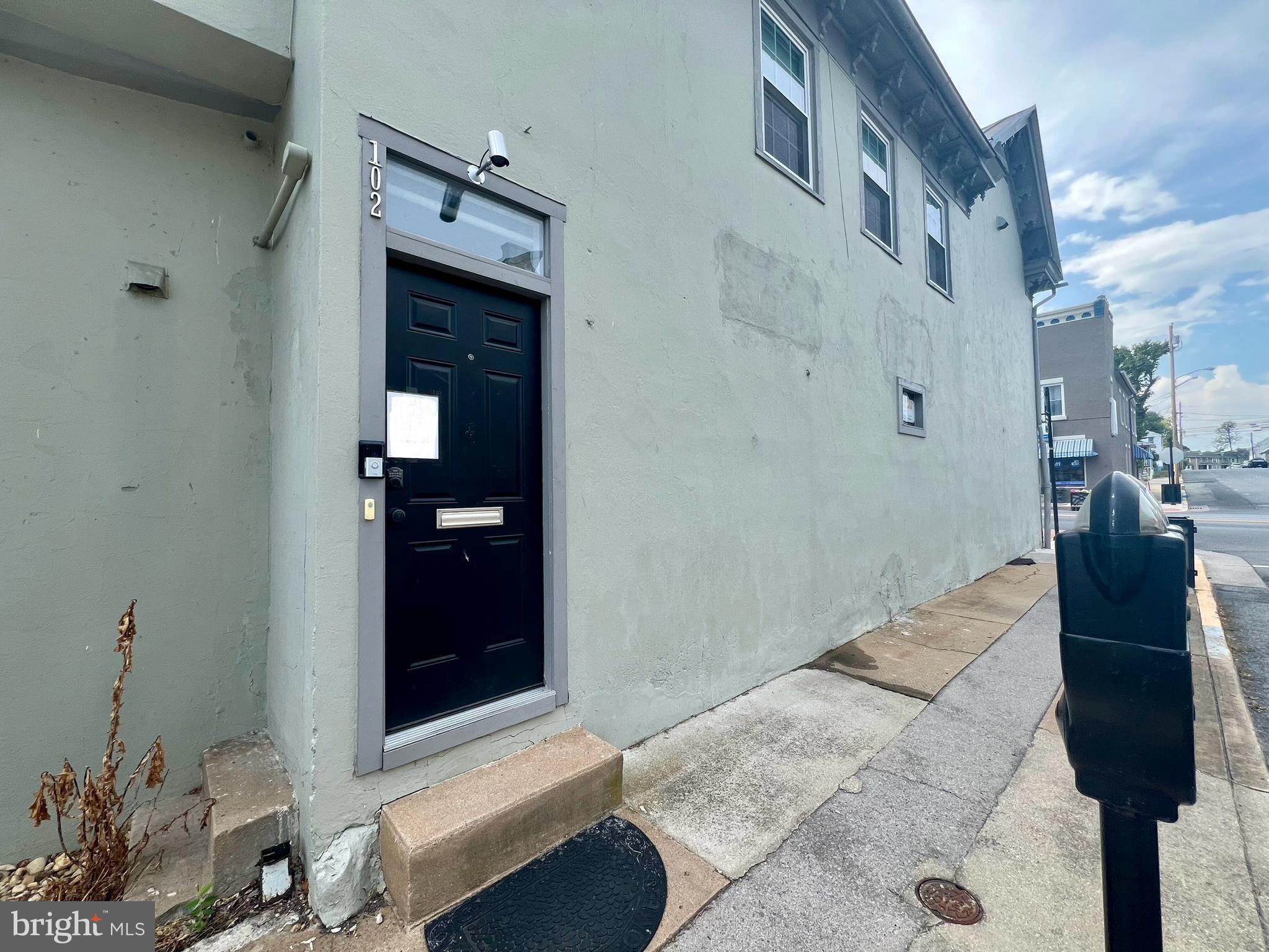 CHARLES TOWN - Residential Lease