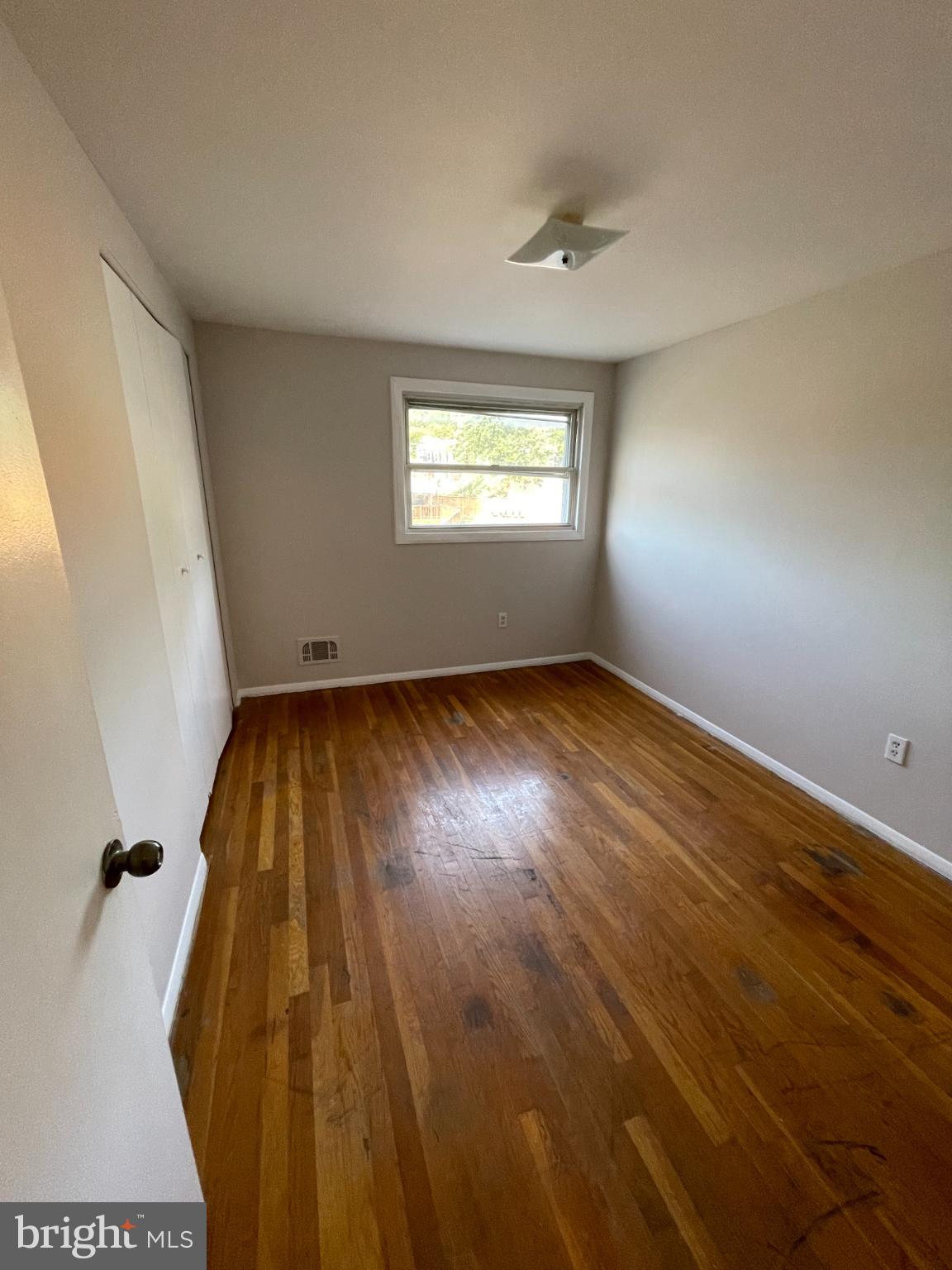 HOLLAND HILL - Residential