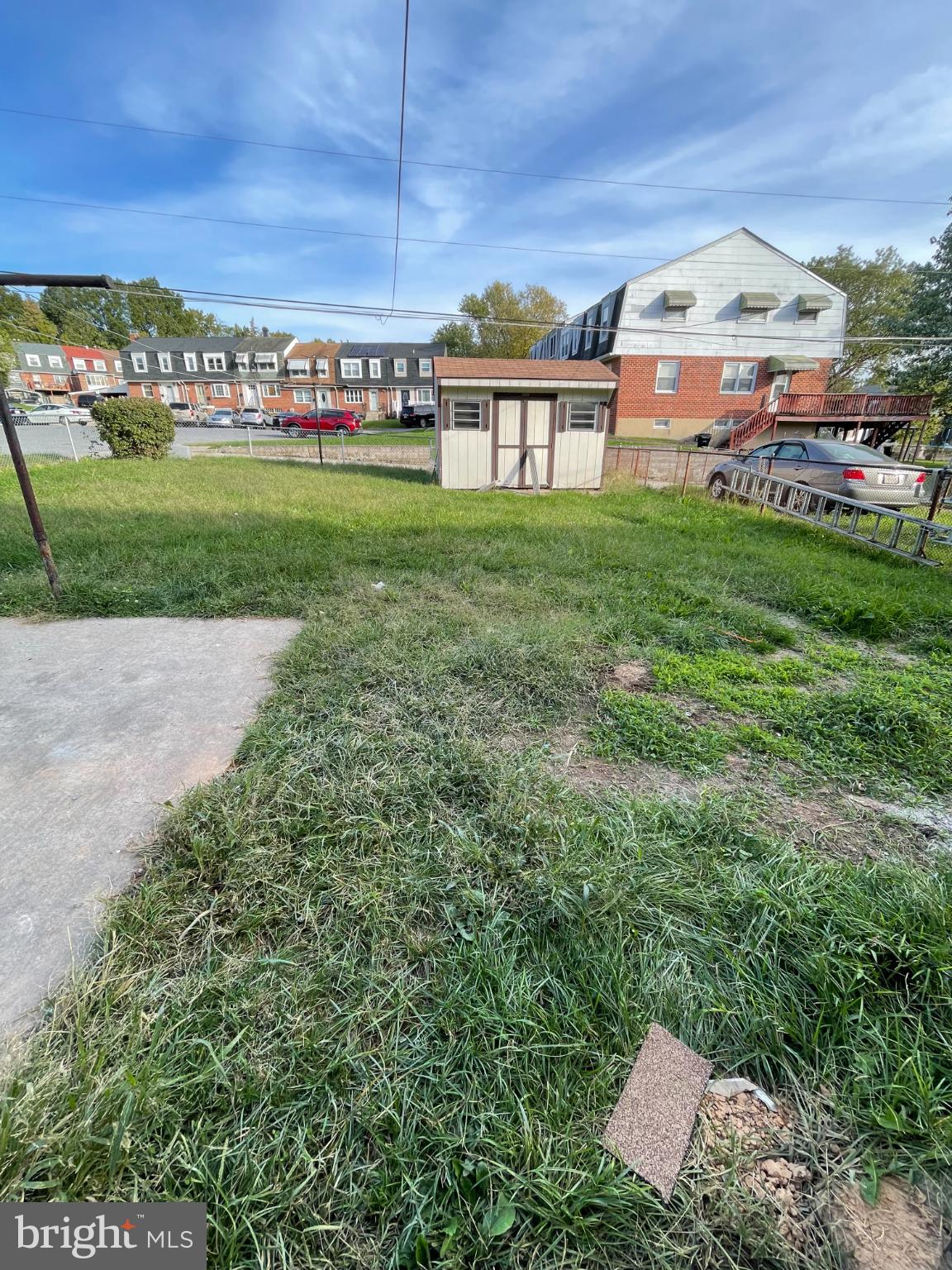 HOLLAND HILL - Residential