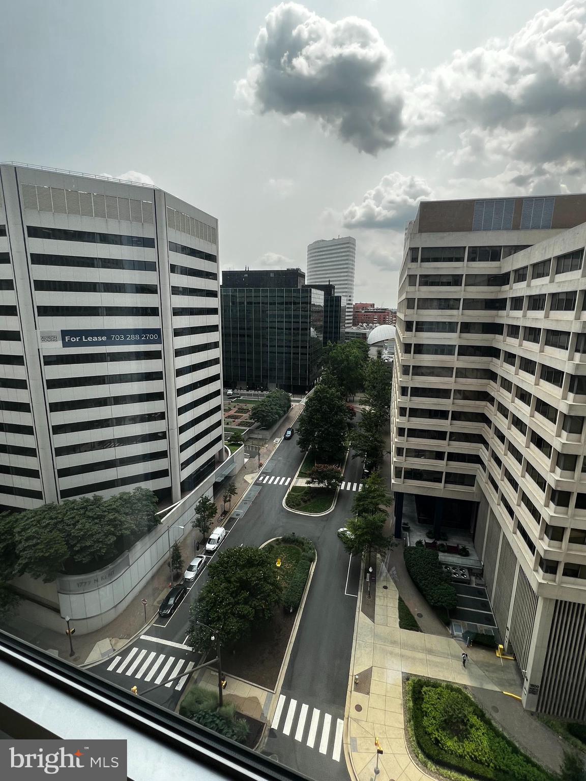 THE WATERVIEW - Residential Lease