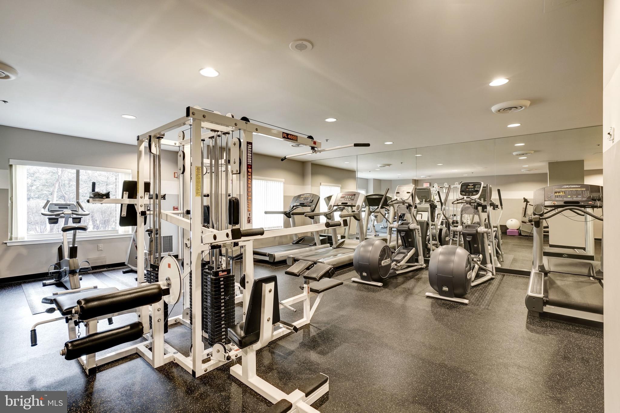 1050 N STUART STREET 817