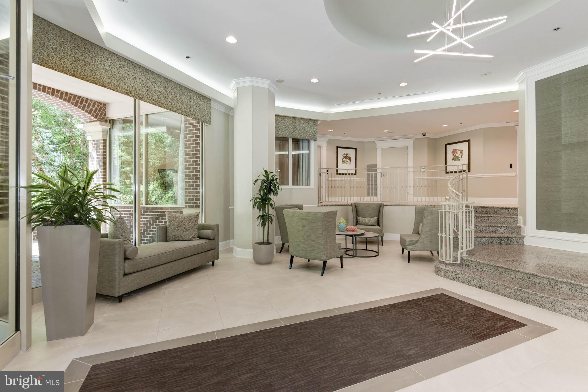 1050 N STUART STREET 817