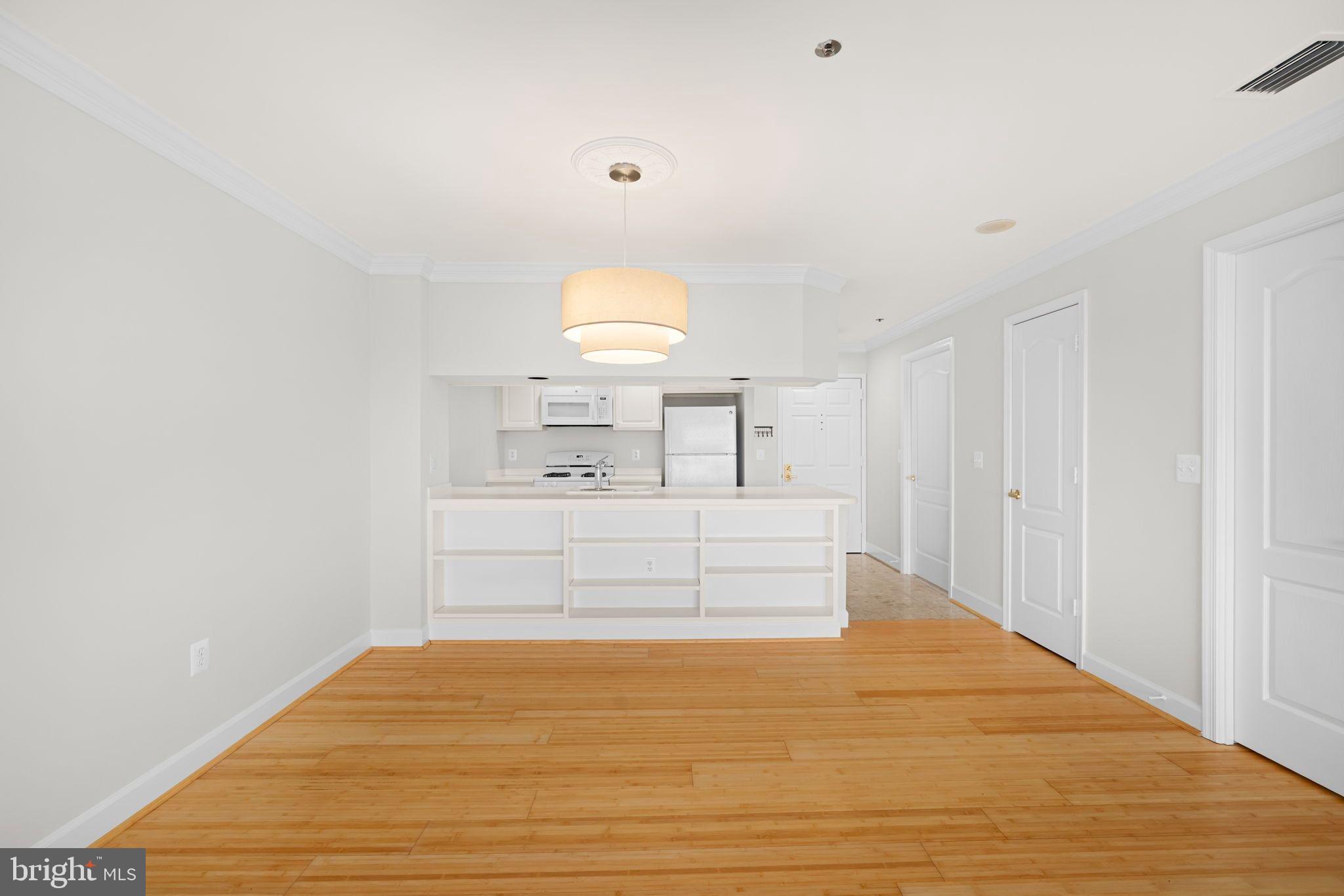 1050 N STUART STREET 817