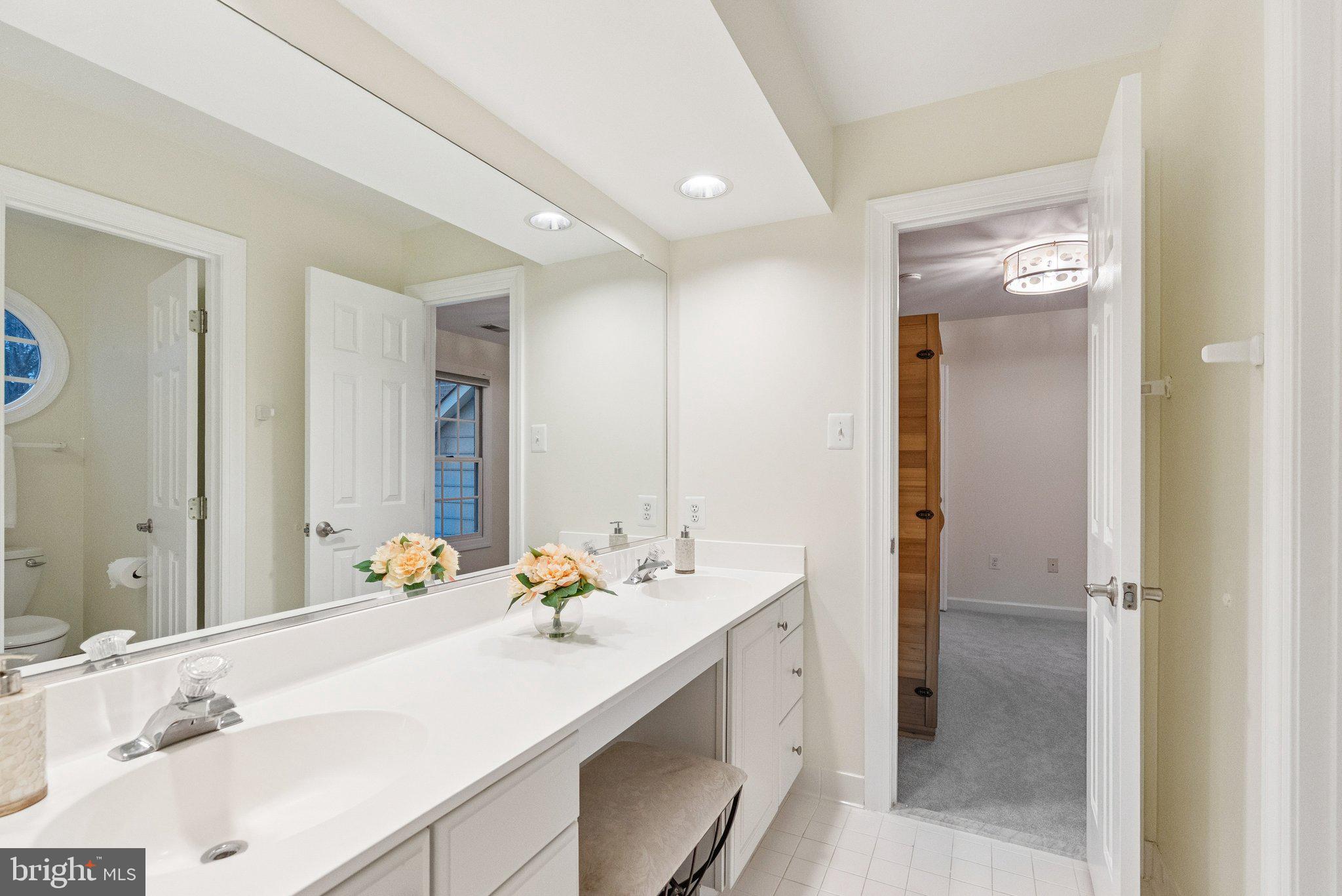 CLOPPERS MILL WEST - Residential