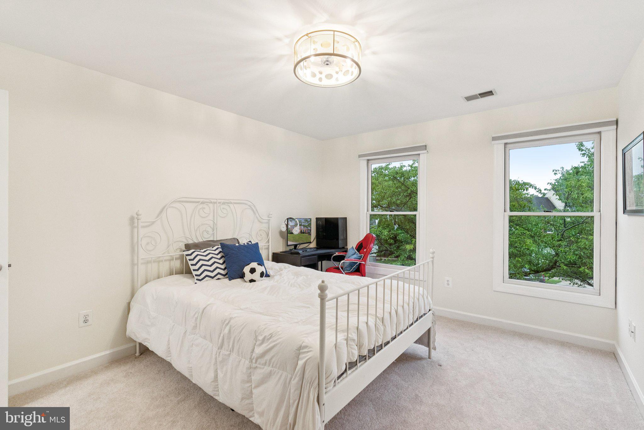 CLOPPERS MILL WEST - Residential