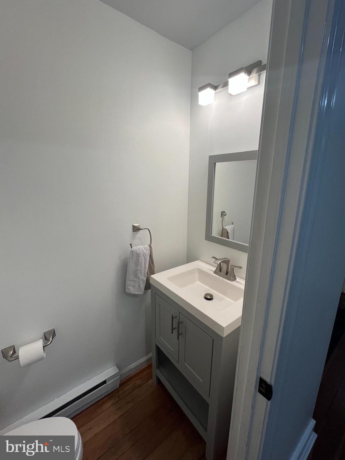 OAK TREE EAST - Residential