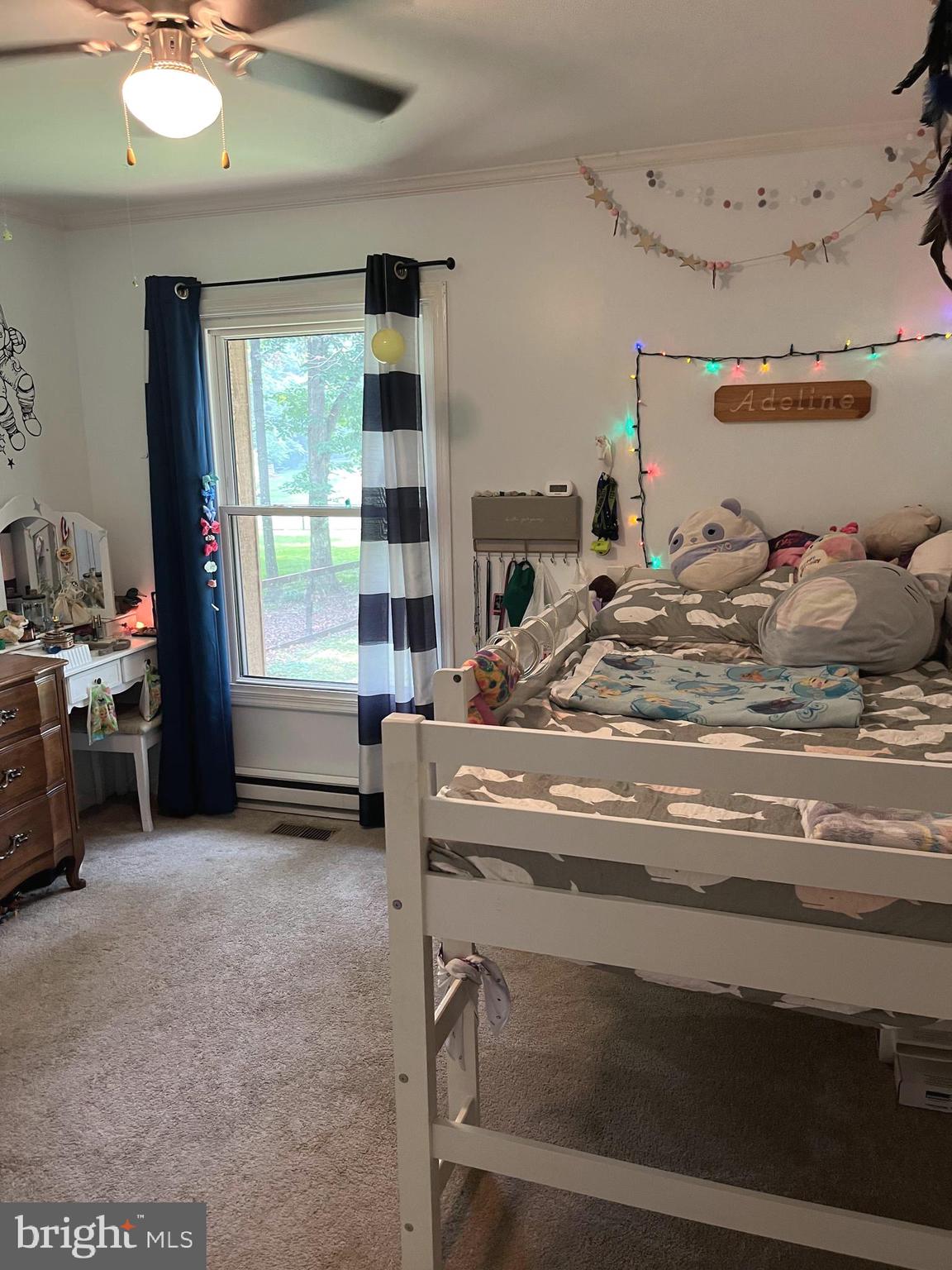 OAK TREE EAST - Residential