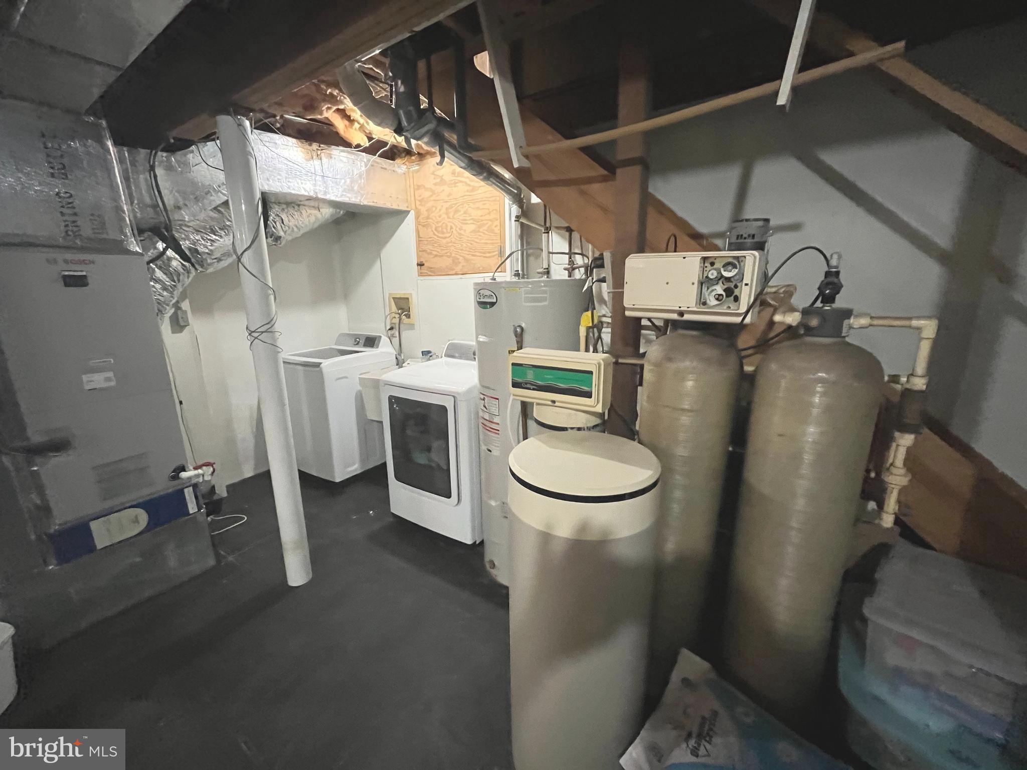 OAK TREE EAST - Residential