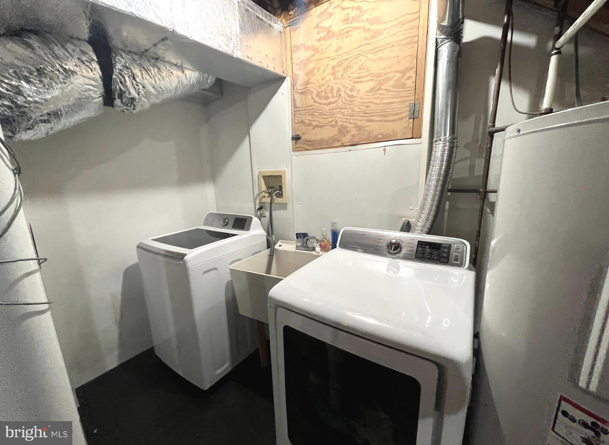 OAK TREE EAST - Residential