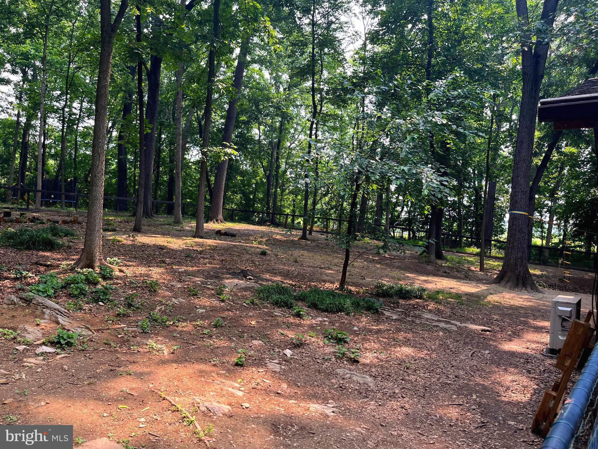 OAK TREE EAST - Residential