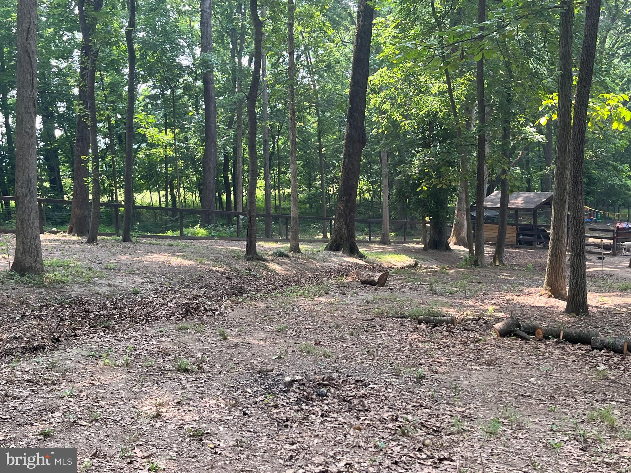 OAK TREE EAST - Residential