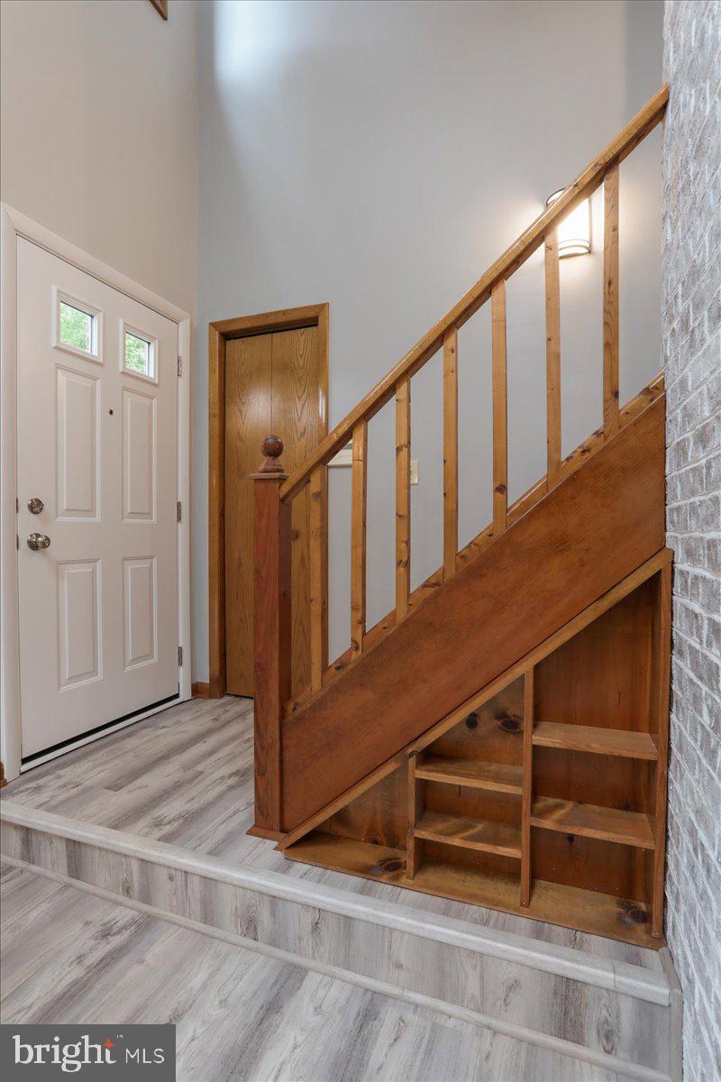 WHITINGS NECK - Residential