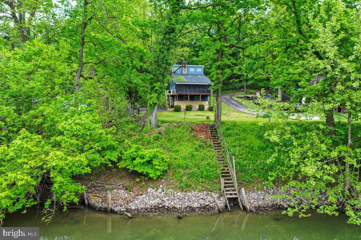WHITINGS NECK - Residential