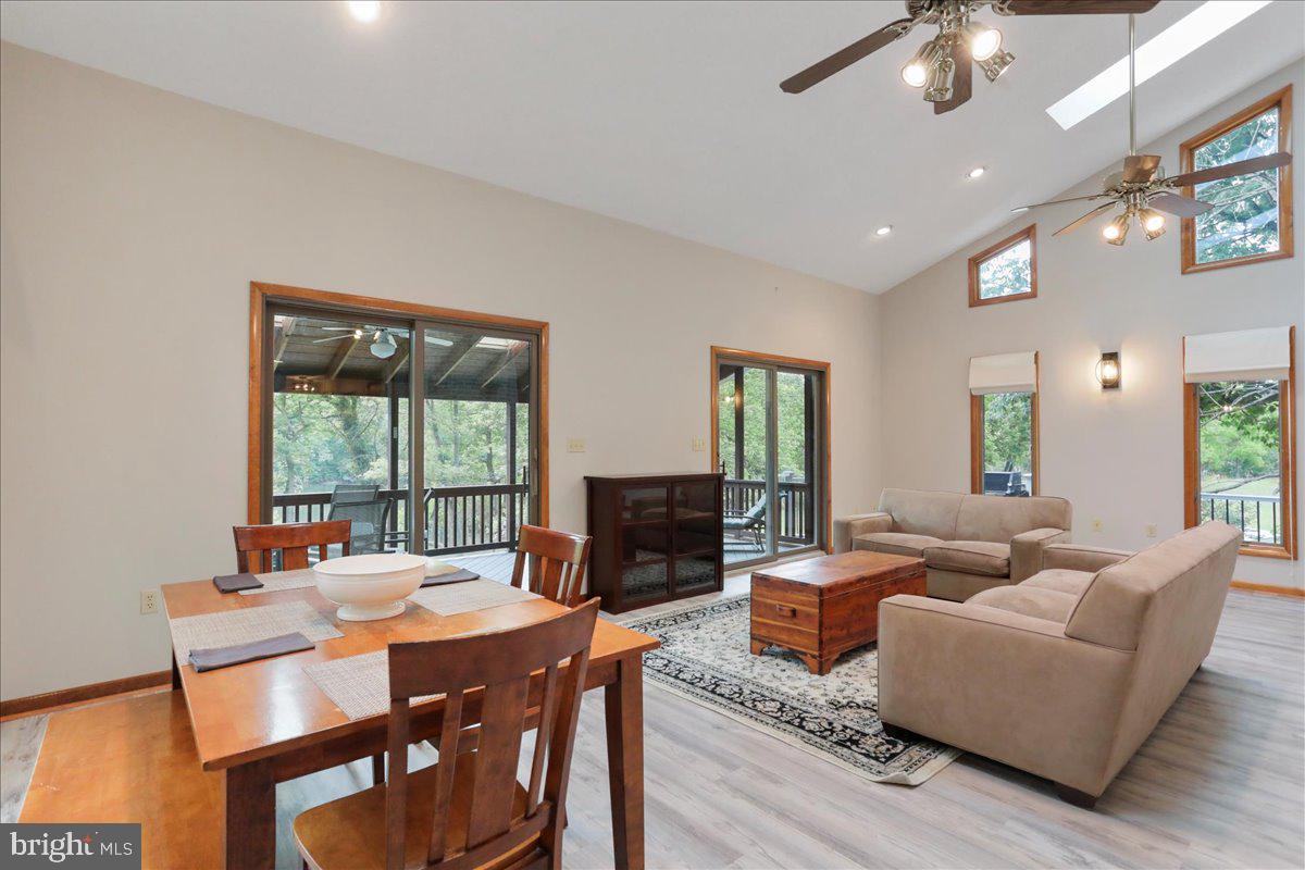 WHITINGS NECK - Residential