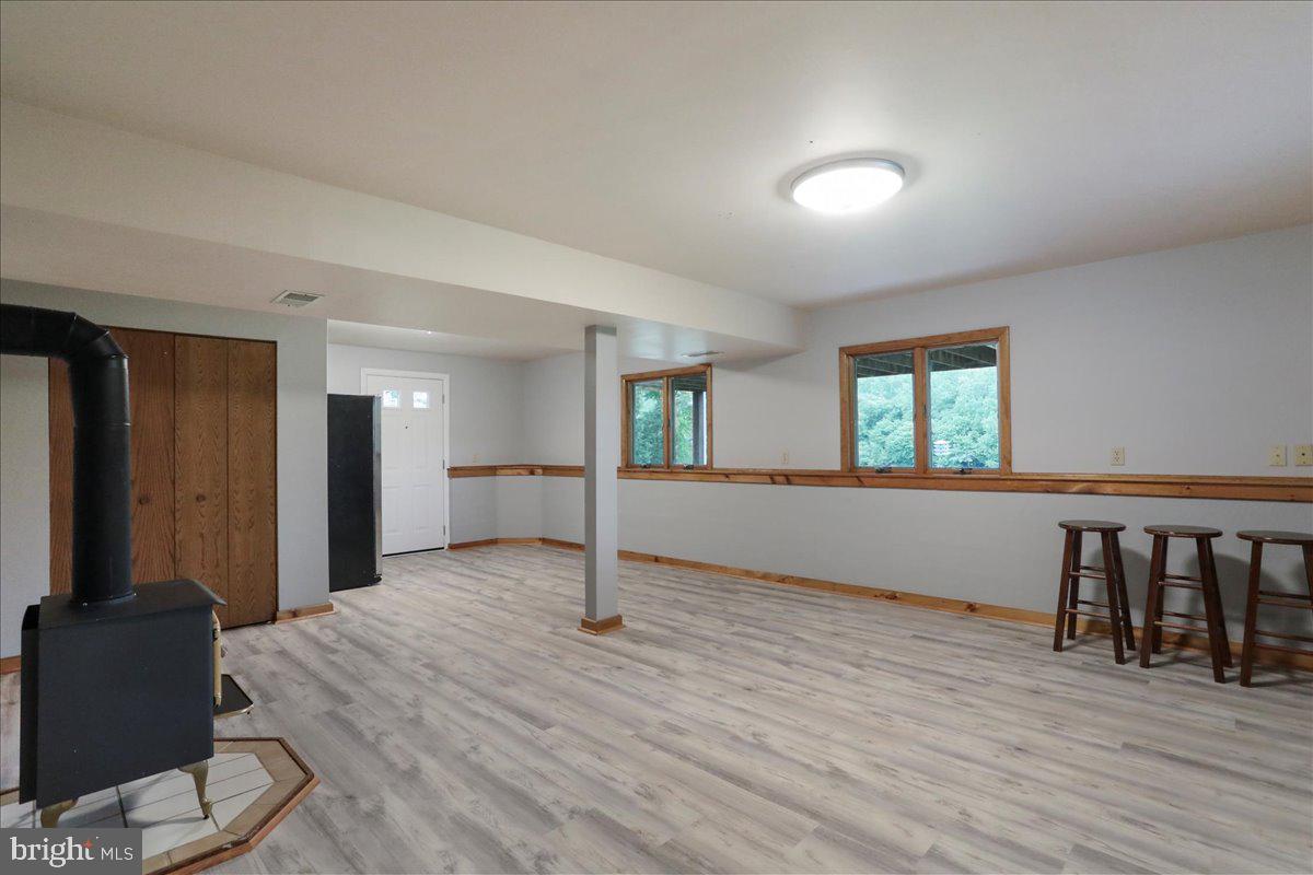 WHITINGS NECK - Residential