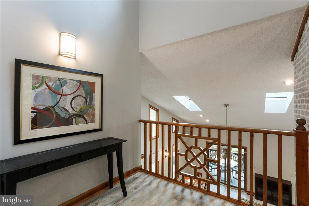 WHITINGS NECK - Residential