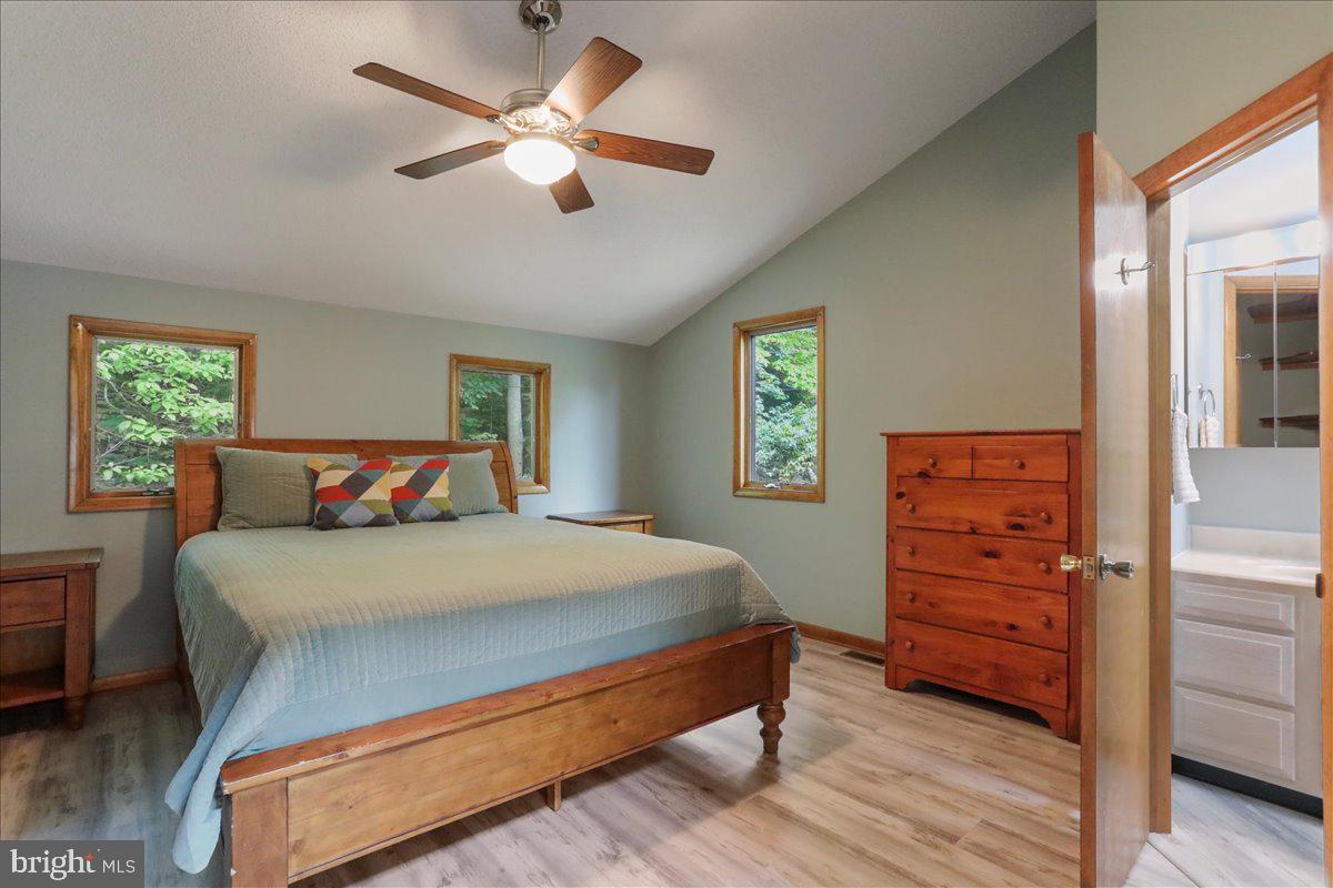 WHITINGS NECK - Residential