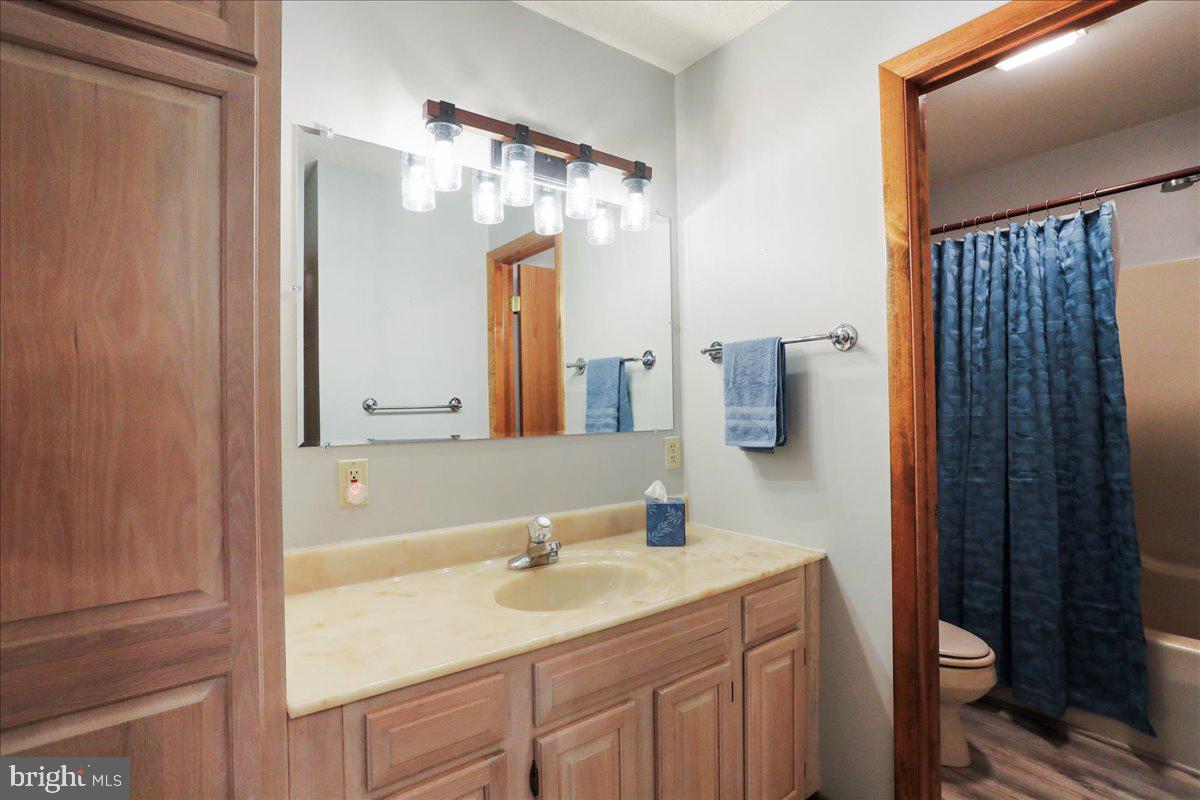 WHITINGS NECK - Residential