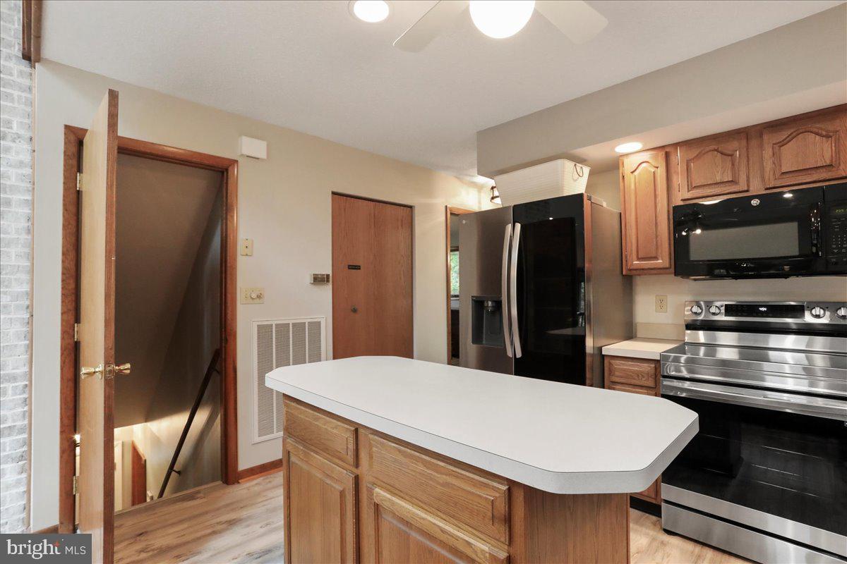 WHITINGS NECK - Residential