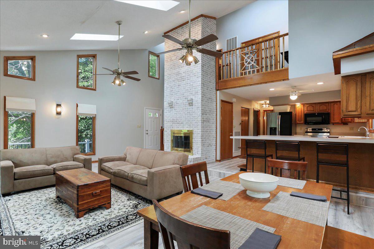 WHITINGS NECK - Residential