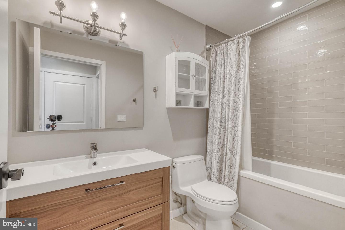 NORTHERN LIBERTIES - Residential Lease