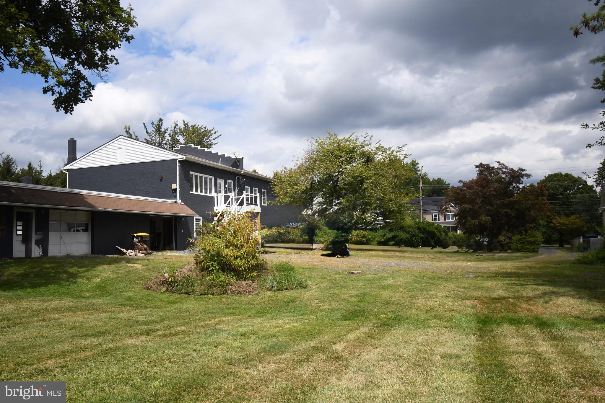 CURLY HILL ACRES - Residential Lease