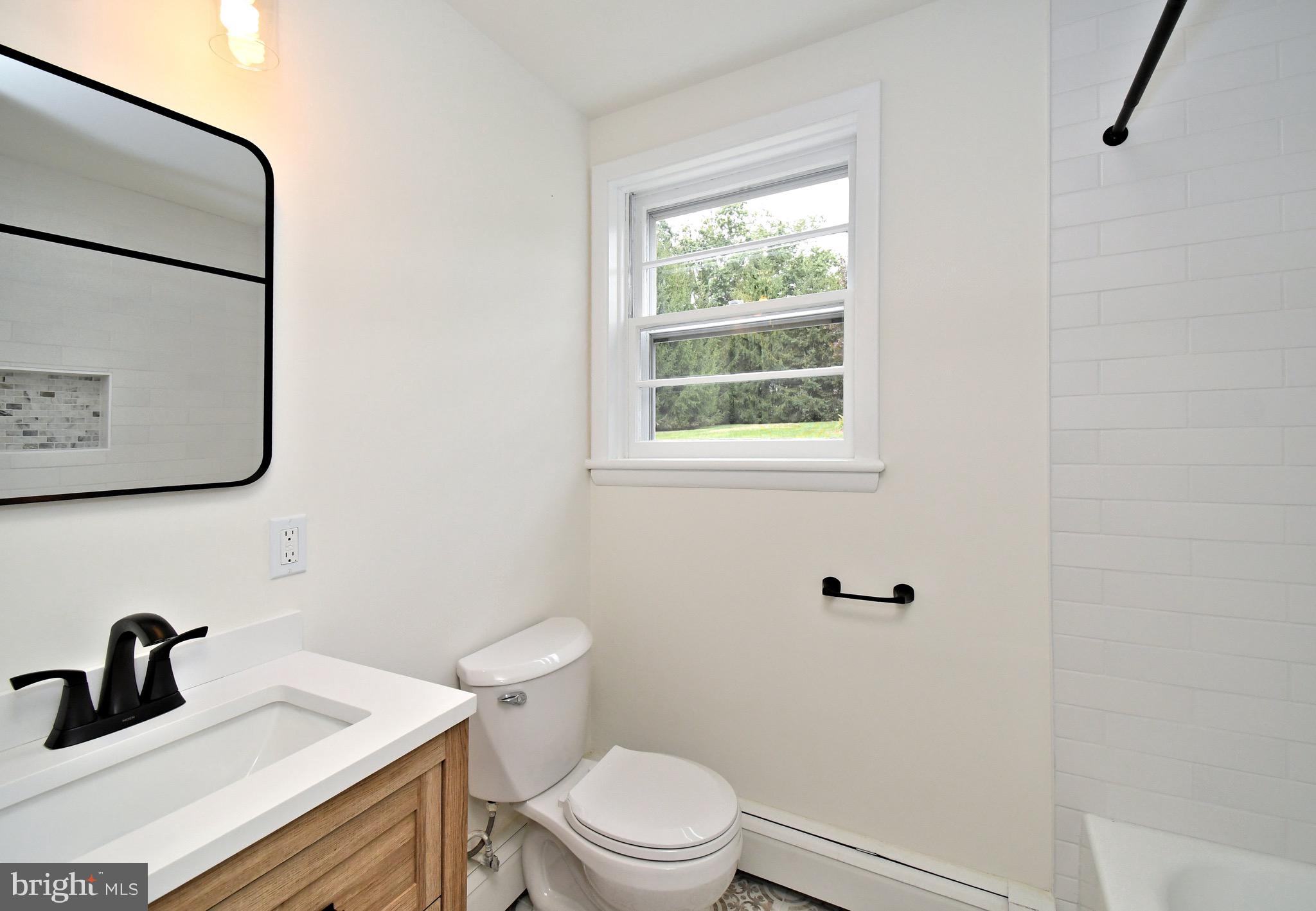 CURLY HILL ACRES - Residential Lease