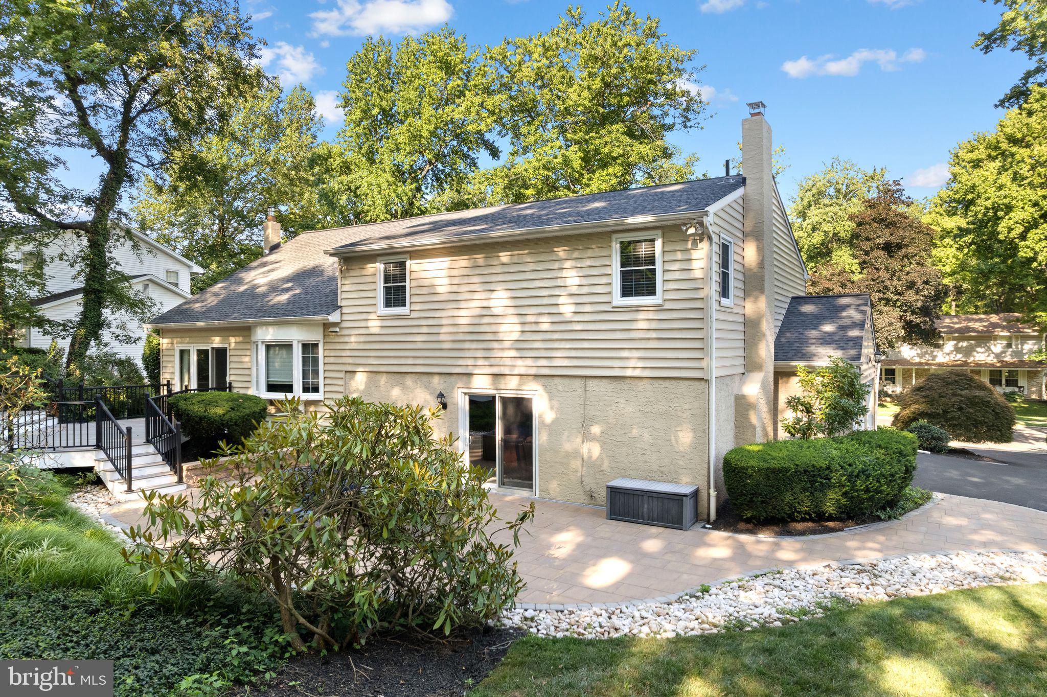 1016 HARVARD DRIVE