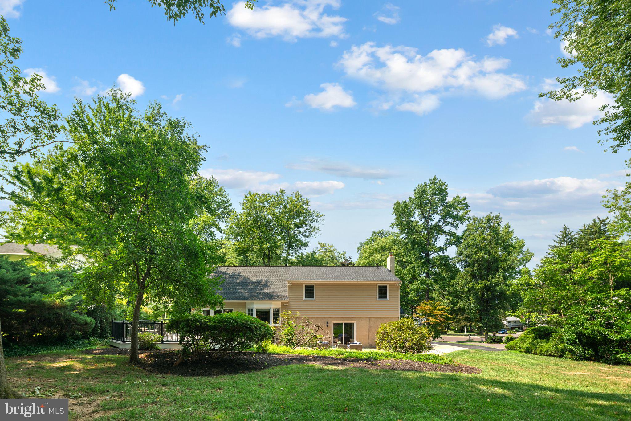 1016 HARVARD DRIVE