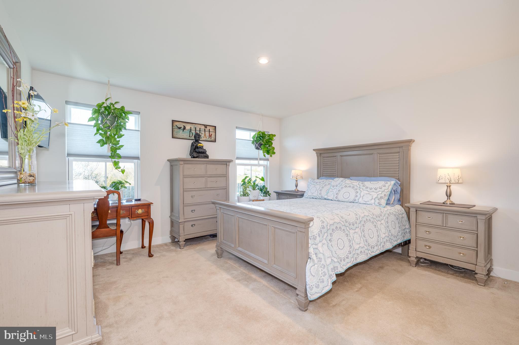 ARCADIA SPRINGS - Residential