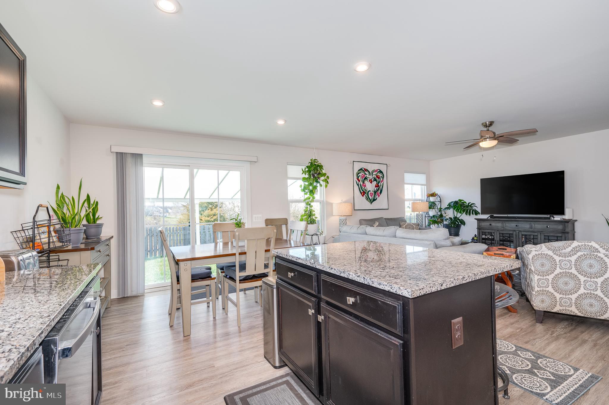 ARCADIA SPRINGS - Residential