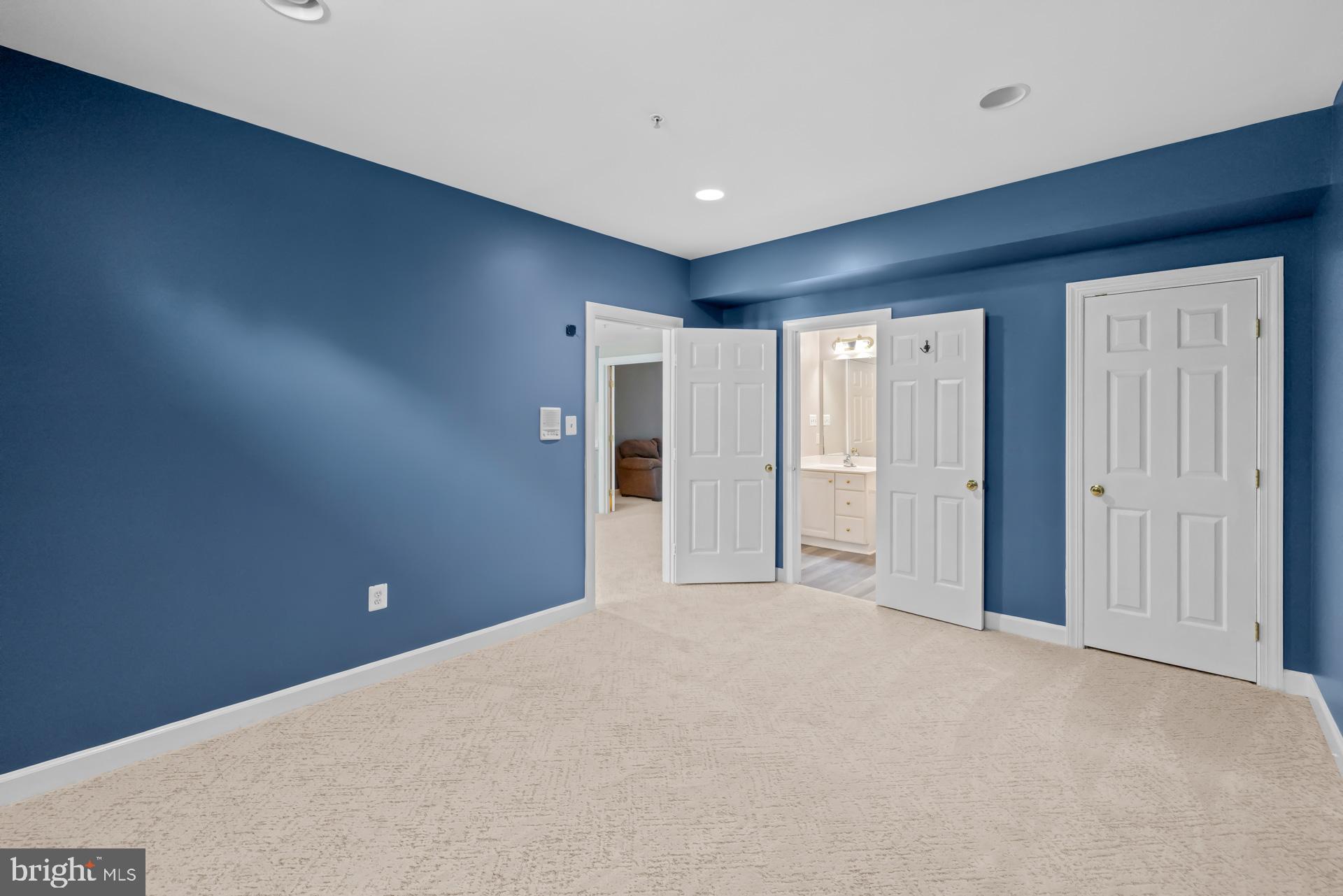 CROSS CREEK CLUB - Residential