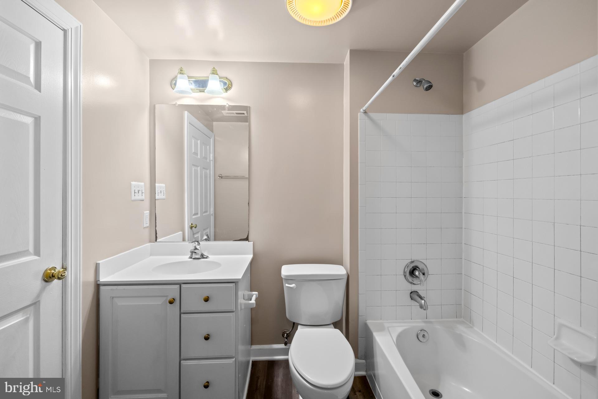 CROSS CREEK CLUB - Residential