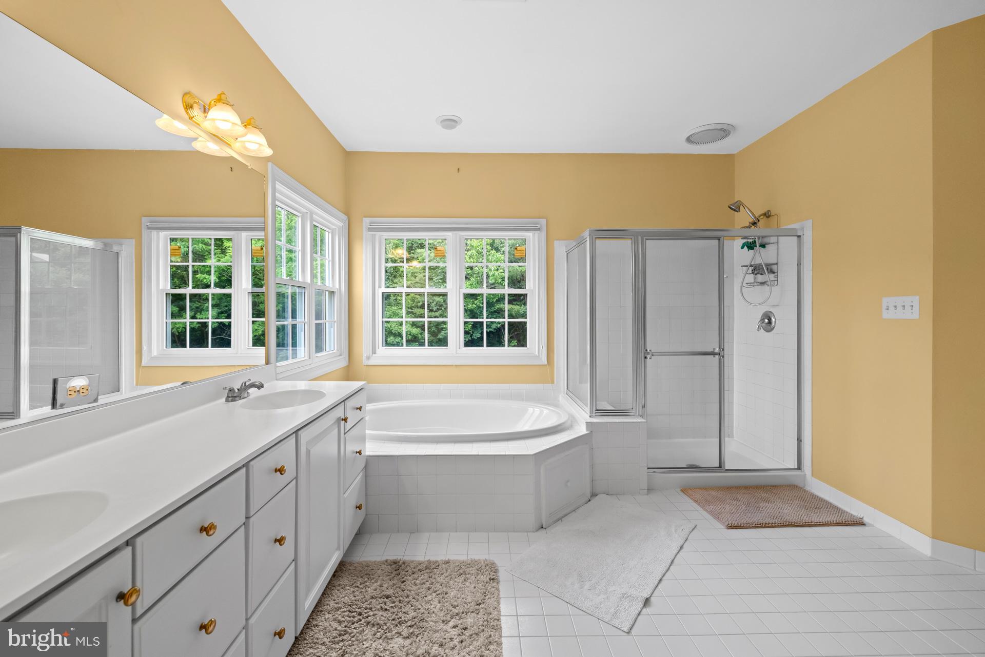 CROSS CREEK CLUB - Residential