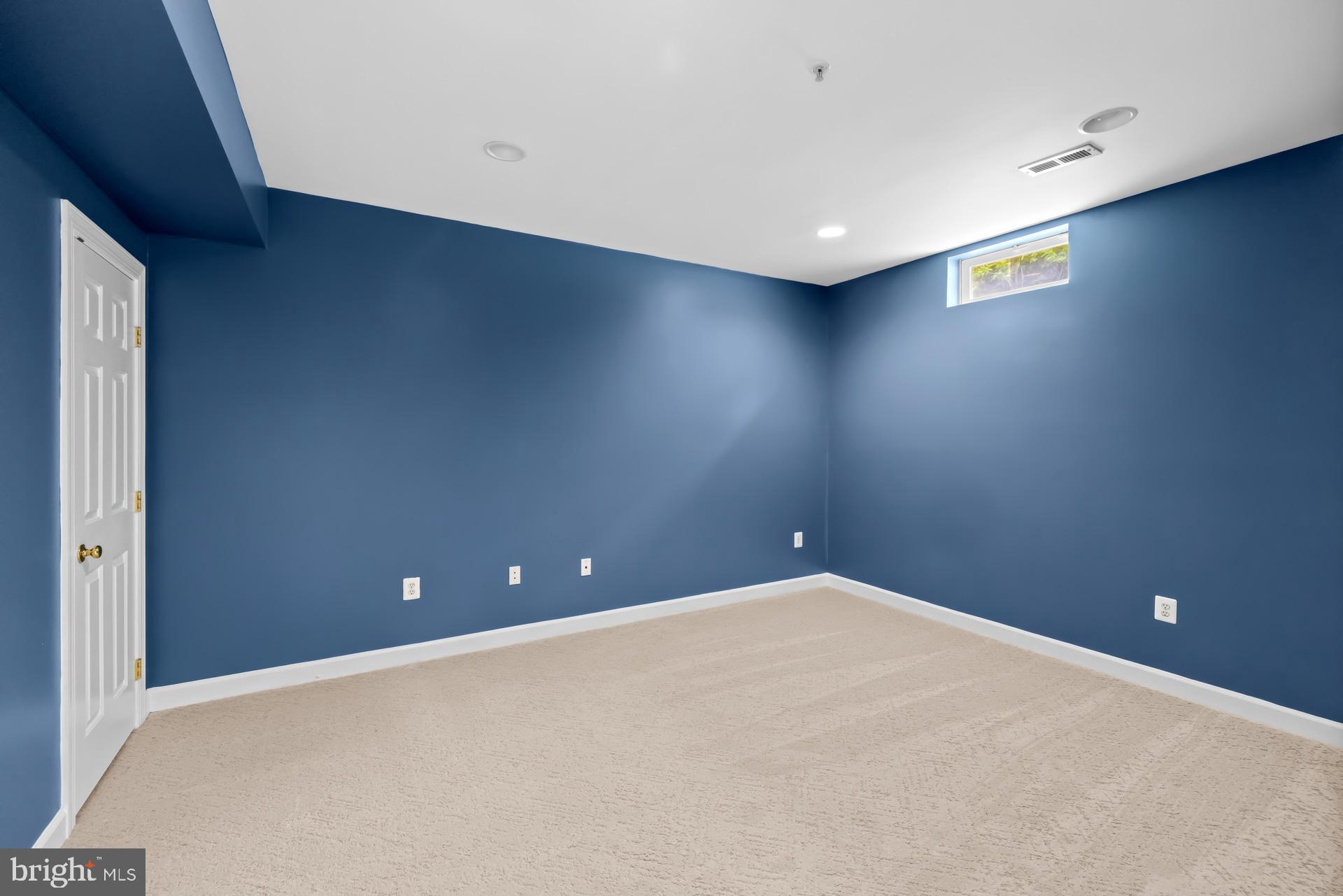 CROSS CREEK CLUB - Residential