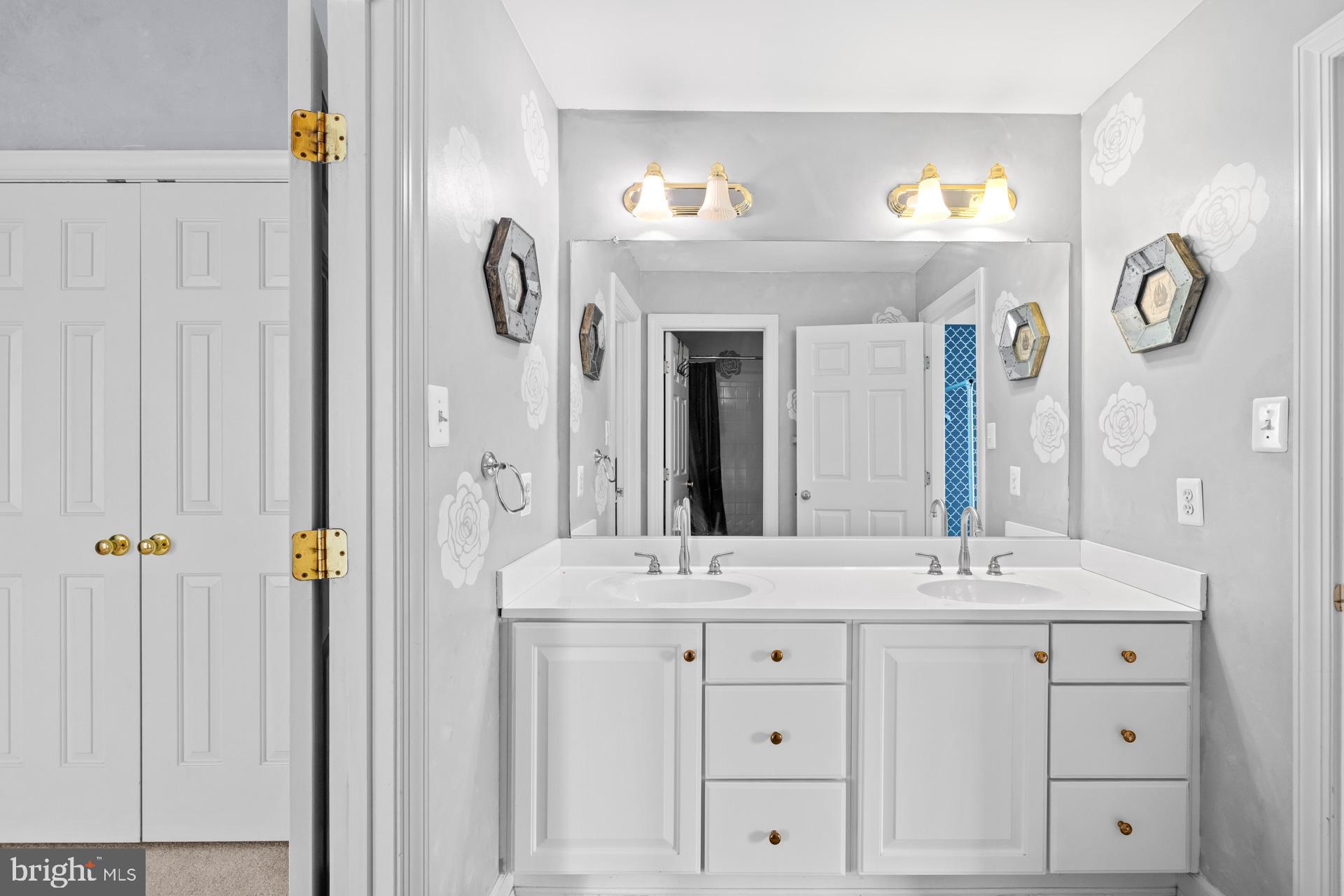 CROSS CREEK CLUB - Residential