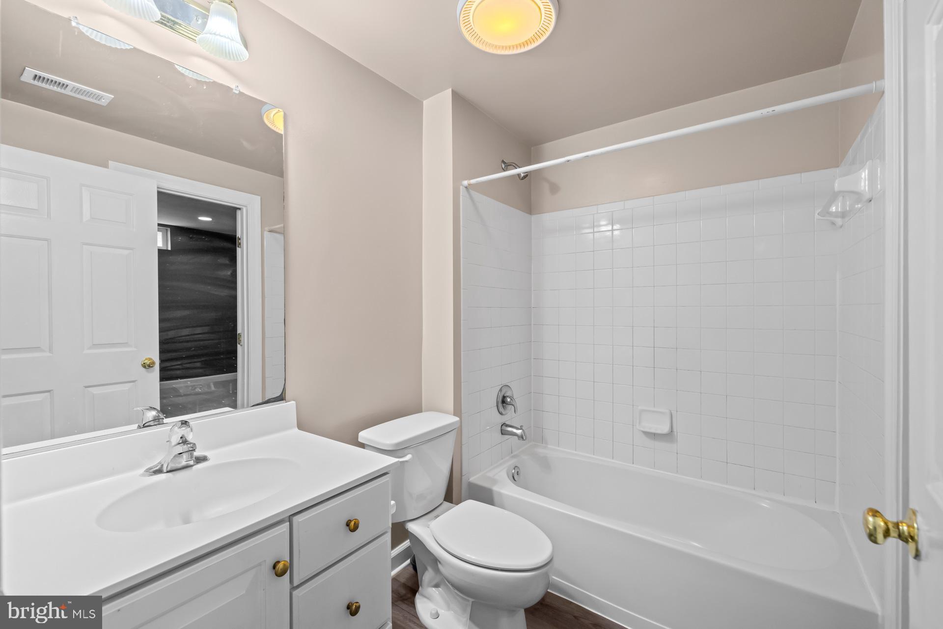 CROSS CREEK CLUB - Residential