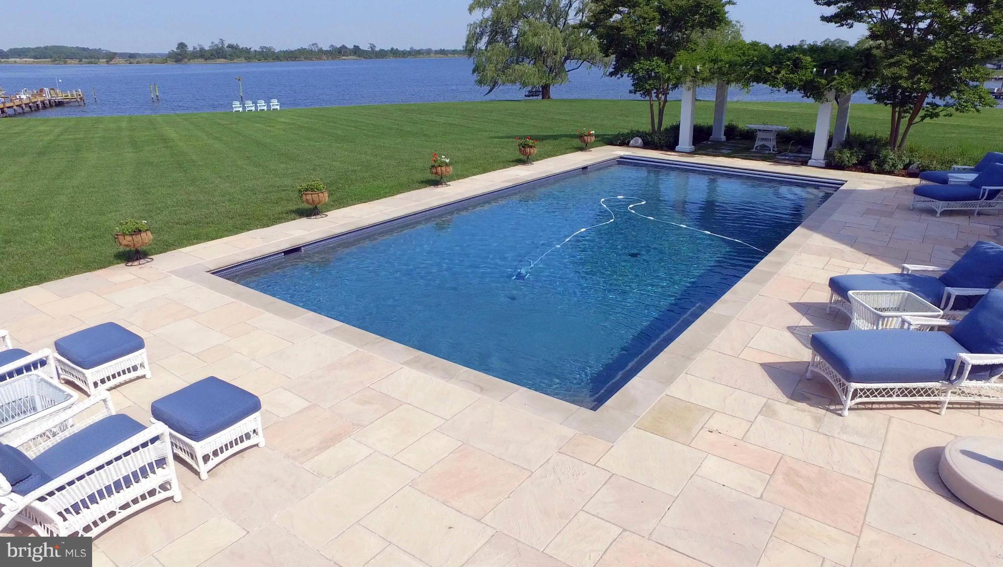 BENNETT POINT - Residential