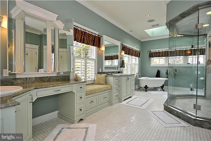 BENNETT POINT - Residential