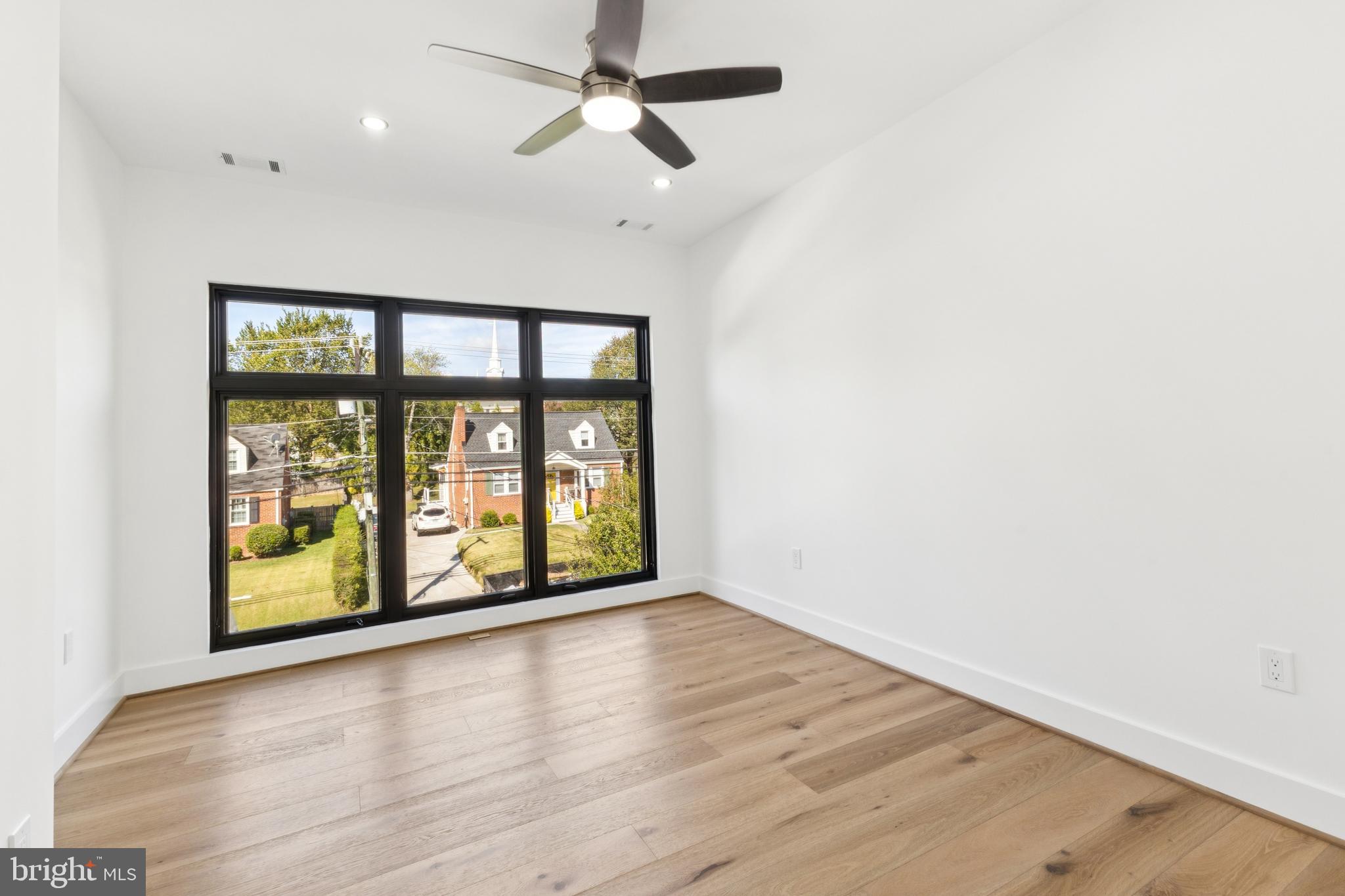 FENWICK PARK - Residential