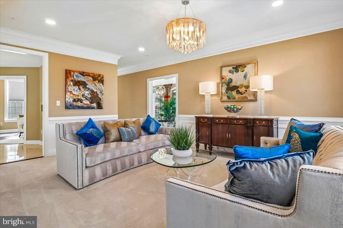 OAK CREEK CLUB - Residential