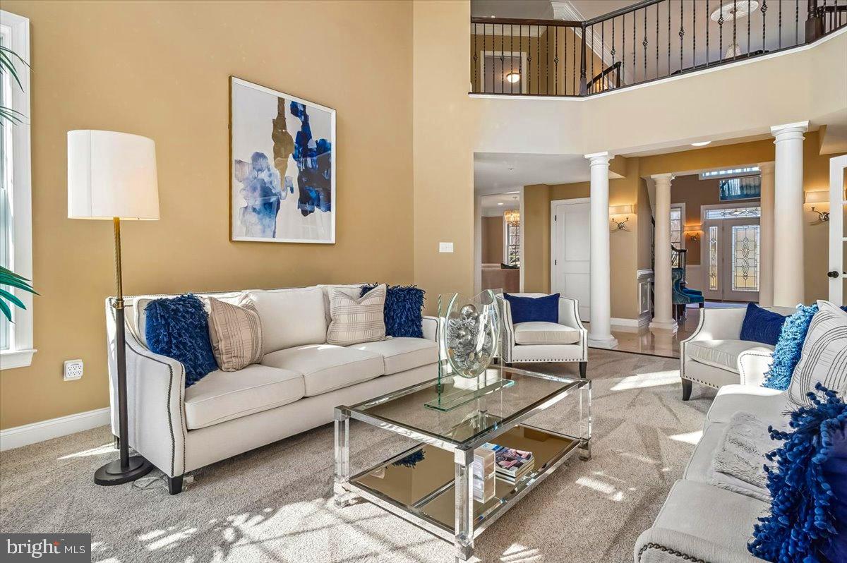 OAK CREEK CLUB - Residential