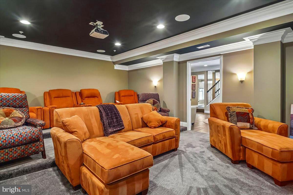 OAK CREEK CLUB - Residential